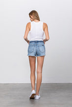 Load image into Gallery viewer, FRAY HEM CUFF SHORT