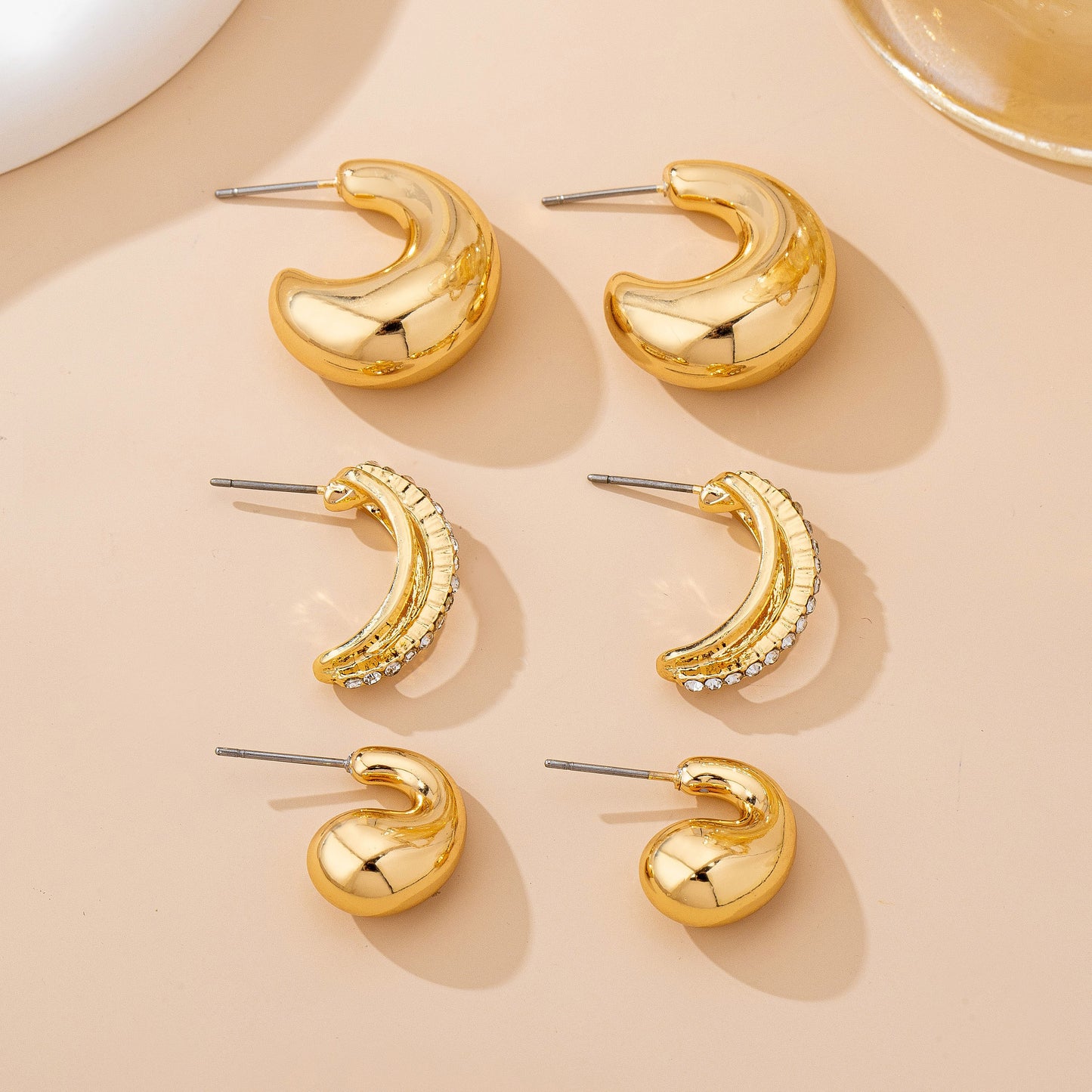 CHUNCKY HOOP RHINESTONE TRIO EARRING SET