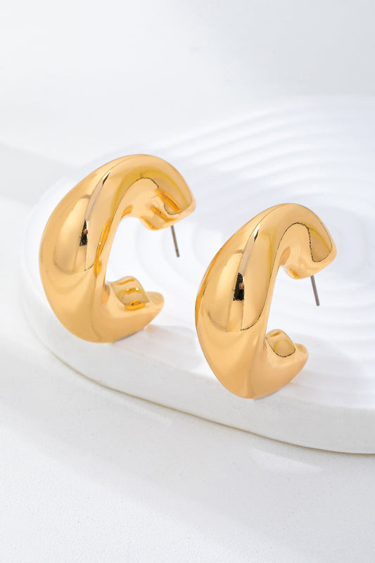BOLD GOLD-TONE CHUCKY DOME CRESCENT HOOP EARRING